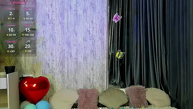 Maya Collins  online show from 03-13-26, 07:53