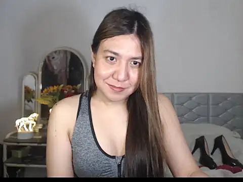 Snapshot of stellahugeX chatting on 12-14-25, 08:57 stellahugeX online show from 12-14-25, 08:57