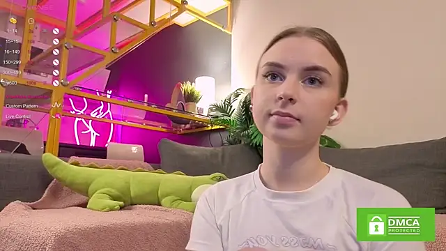 FlexiPixie online show from 11-13-25, 05:50