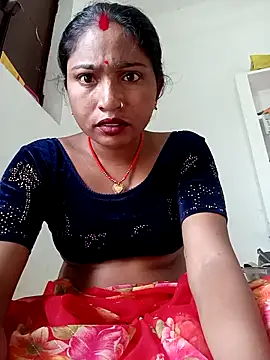 Snapshot of Payal-0143 chatting on 09-11-25, 11:10 Payal-0143 online show from 09-11-25, 11:10