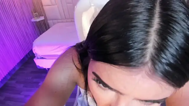 LovelyEyesx online show from 02-06-26, 05:16