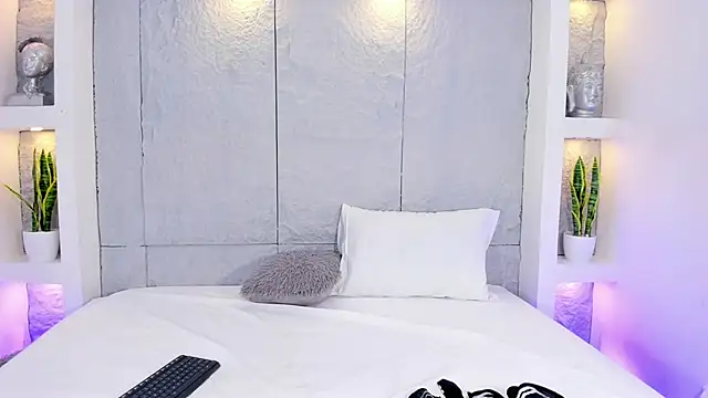 LovelyEyesx online show from 03-30-26, 05:03