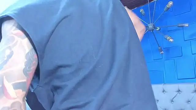 andres-clark92 online show from 12-18-25, 05:08