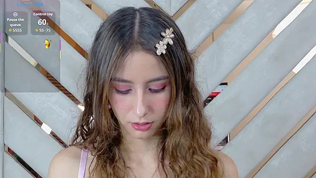 Sarah-Grace online show from 03-25-26, 01:11