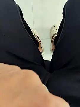 ddllrr224 online show from 11-05-25, 05:40