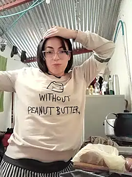 Snapshot of Miranda_sexlove_ chatting on 12-01-25, 04:01 Miranda sexlove online show from 12-01-25, 04:01