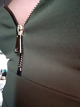 katieforest online show from 02-27-25, 02:10