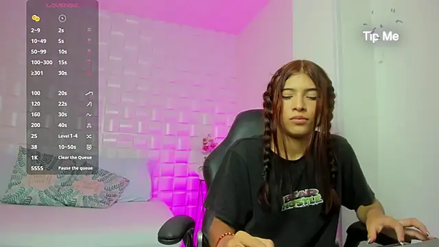 Snapshot of tbabi11 chatting on 09-29-25, 08:35 tbabi11 online show from 09-29-25, 08:35