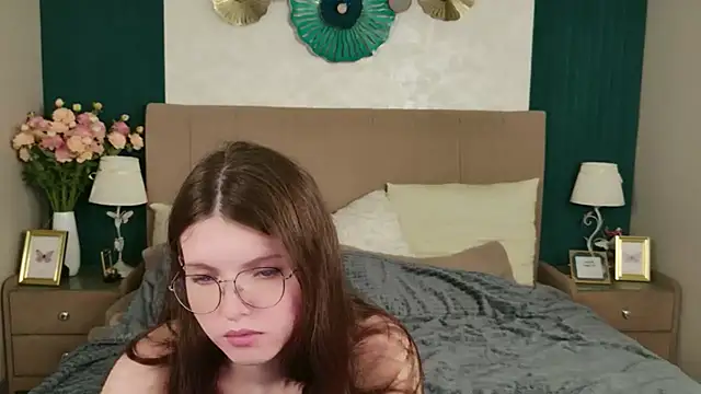 Gaby Essen online show from 11-24-25, 08:30