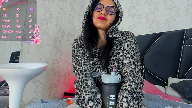 white leti online show from 11-26-25, 10:22