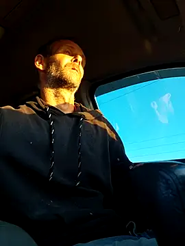 Hungwell1515 online show from 11-19-25, 12:16