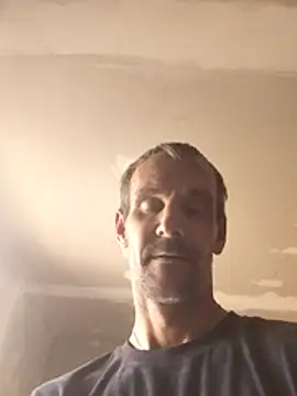 Snapshot of Hungwell1515 chatting on 02-07-26, 07:28 Hungwell1515 online show from 02-07-26, 07:28