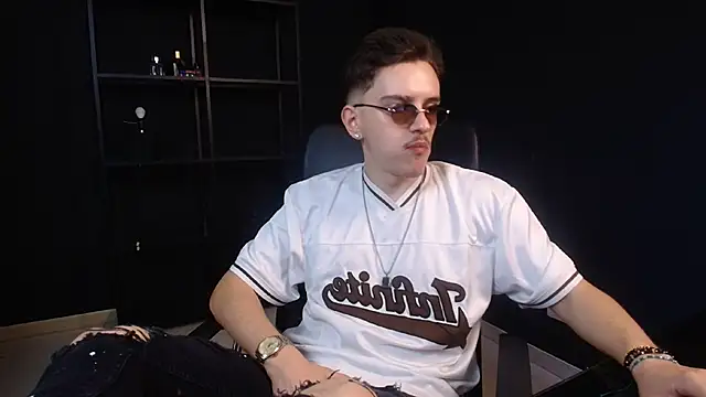 FelixStarkk online show from 06-20-26, 04:26