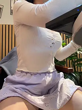 Linh 2004 online show from 03-21-26, 05:34