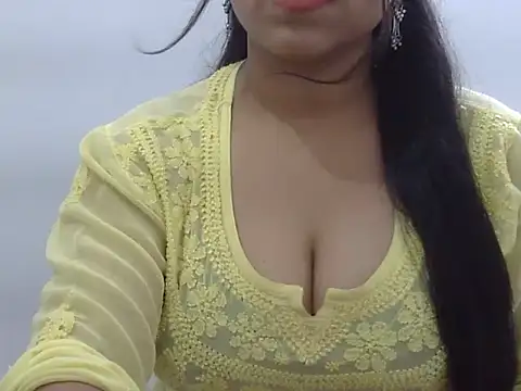 Snapshot of LIYO_ chatting on 06-26-26, 07:46 LIYO online show from 06-26-26, 07:46