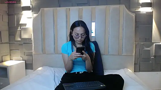 katalina07 1 online show from 03-15-26, 02:56