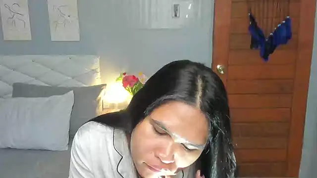 AlianaBlair online show from 09-13-25, 01:00