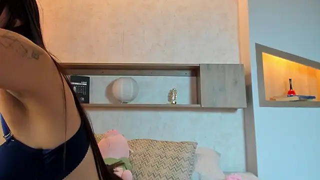 Emilly Beaumont online show from 02-03-26, 01:05