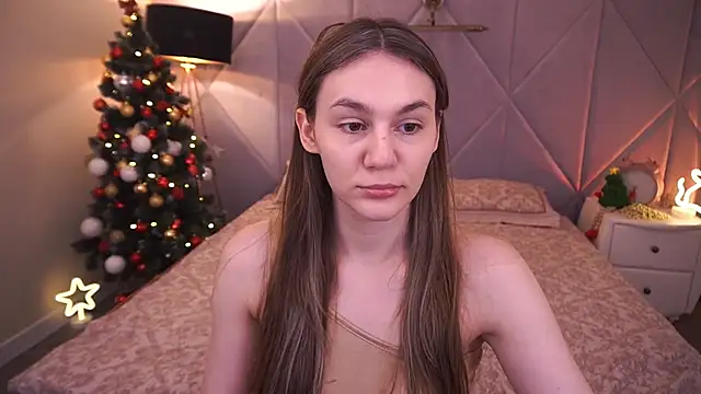 Snapshot of DiamondGoldie chatting on 12-17-25, 01:50 DiamondGoldie online show from 12-17-25, 01:50