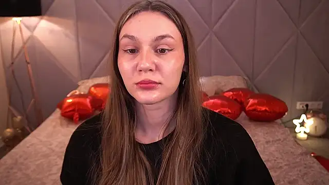 Snapshot of DiamondGoldie chatting on 02-21-26, 08:10 DiamondGoldie online show from 02-21-26, 08:10