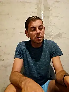 Alex-andru88 online show from 10-28-25, 05:22