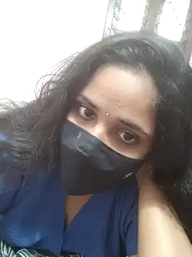 Snapshot of 00USER chatting on 09-23-25, 03:31 00USER online show from 09-23-25, 03:31