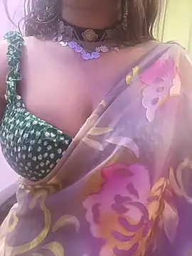 Naina 007 online show from 09-18-25, 04:47