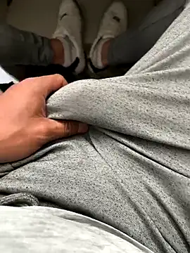 Snapshot of Ersin_meral chatting on 09-15-25, 07:30 Ersin meral online show from 09-15-25, 07:30