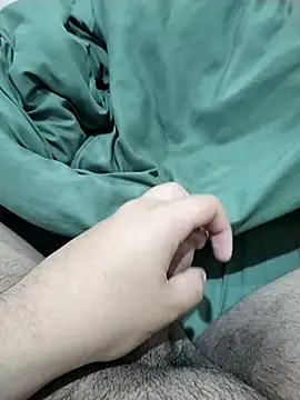 Snapshot of Dhbcgkm chatting on 10-17-25, 01:25 Dhbcgkm online show from 10-17-25, 01:25