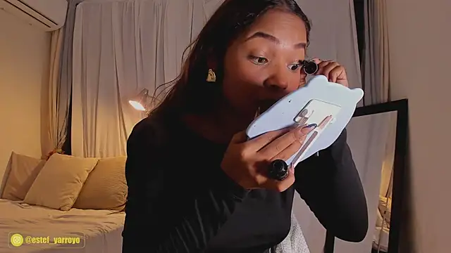 Estefy arroyo1 online show from 10-05-25, 06:23