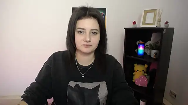 Snapshot of Katrin_kiss_ chatting on 10-13-25, 01:44 Katrin kiss online show from 10-13-25, 01:44