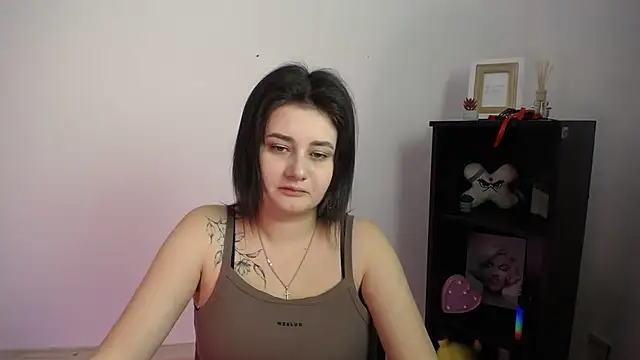 Snapshot of Katrin_kiss_ chatting on 11-19-25, 12:27 Katrin kiss online show from 11-19-25, 12:27