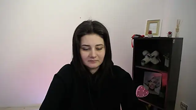 Snapshot of Katrin_kiss_ chatting on 01-06-26, 03:05 Katrin kiss online show from 01-06-26, 03:05