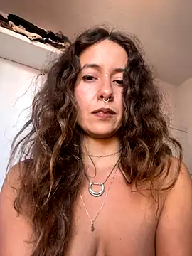 Snapshot of Griegadelfuego chatting on 11-23-25, 09:47 Griegadelfuego online show from 11-23-25, 09:47