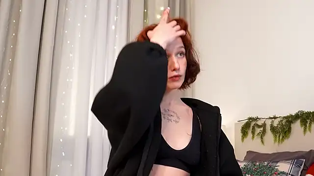 LeelooYolo online show from 01-06-26, 03:38