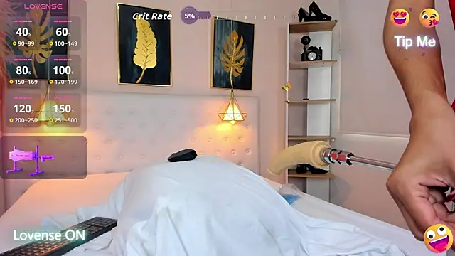 Snapshot of Cinnamon_Star chatting on 12-15-25, 12:53 Cinnamon Star online show from 12-15-25, 12:53