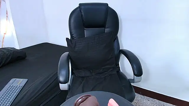 Karla hilton1 online show from 12-13-25, 07:53