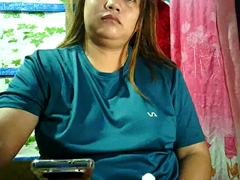 Snapshot of yuana25 chatting on 05-29-26, 11:41 yuana25 online show from 05-29-26, 11:41