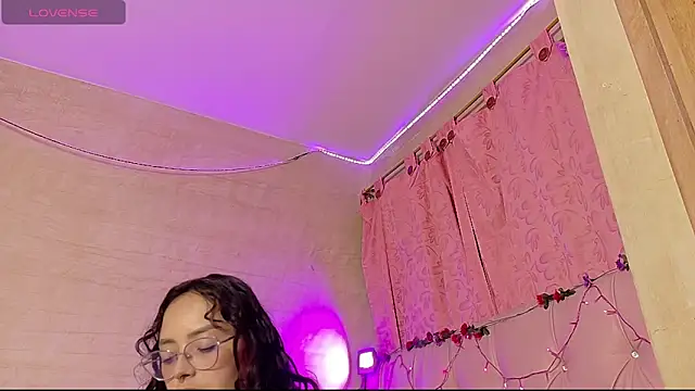 manumeow1 online show from 05-22-26, 12:18