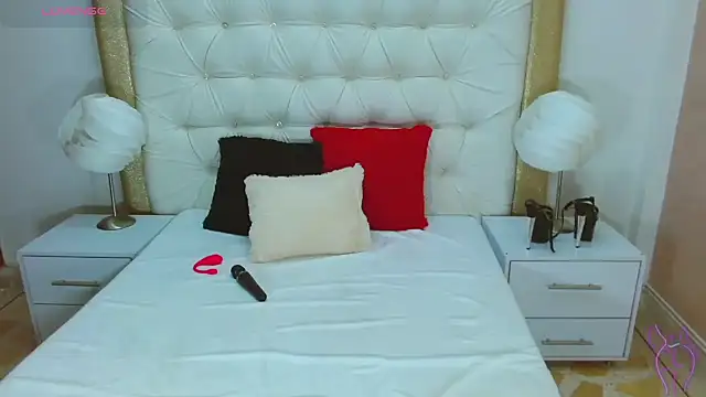 WildScarlet online show from 03-21-25, 12:39