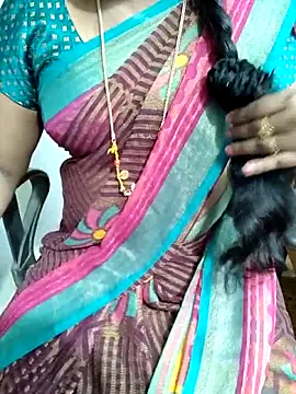 Snapshot of lolida69thamil chatting on 09-27-25, 05:12 lolida69thamil online show from 09-27-25, 05:12