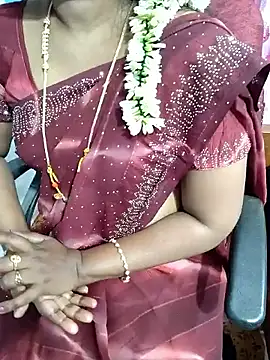 Snapshot of lolida69thamil chatting on 12-20-25, 01:07 lolida69thamil online show from 12-20-25, 01:07