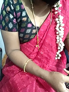 Snapshot of lolida69thamil chatting on 01-13-26, 04:07 lolida69thamil online show from 01-13-26, 04:07