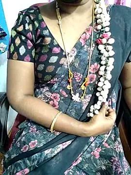 Snapshot of lolida69thamil chatting on 02-12-26, 04:18 lolida69thamil online show from 02-12-26, 04:18