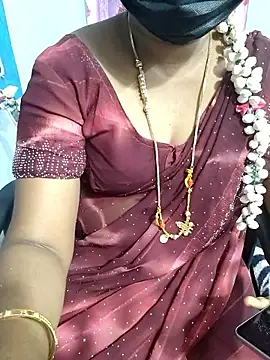 Snapshot of lolida69thamil chatting on 02-14-26, 05:59 lolida69thamil online show from 02-14-26, 05:59