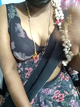 Snapshot of lolida69thamil chatting on 02-20-26, 06:41 lolida69thamil online show from 02-20-26, 06:41