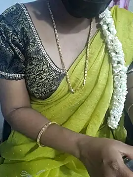 Snapshot of lolida69thamil chatting on 03-25-26, 03:07 lolida69thamil online show from 03-25-26, 03:07