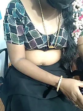 Snapshot of lolida69thamil chatting on 03-28-26, 05:23 lolida69thamil online show from 03-28-26, 05:23