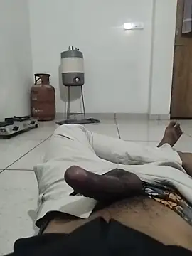 Snapshot of dhruve2010 chatting on 10-08-25, 04:59 dhruve2010 online show from 10-08-25, 04:59