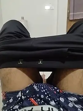 Snapshot of dhruve2010 chatting on 11-03-25, 05:25 dhruve2010 online show from 11-03-25, 05:25